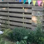 Cosy On Quiet Near Holiday home