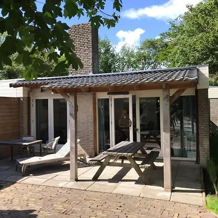 Pet Friendly With Garden Holiday home Sint Maartensbrug