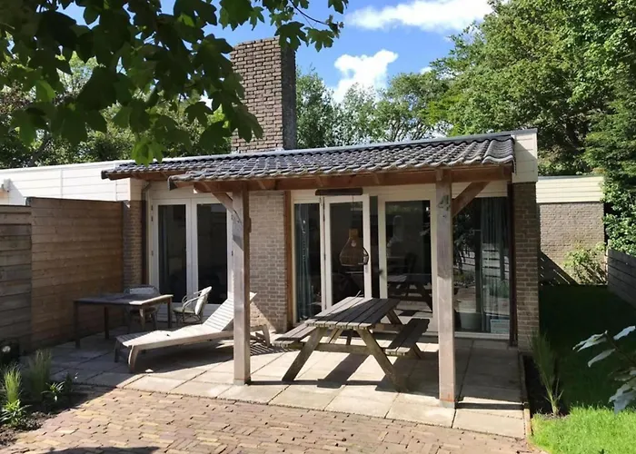 Cosy On Quiet Near Tatil Evi Sint Maartensbrug